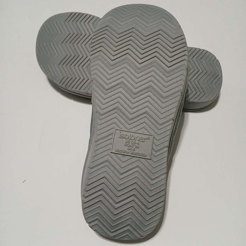 Isotoner Adjustable Slide Slipers, Women's  Size  7.5-8 - Picture 5 of 9